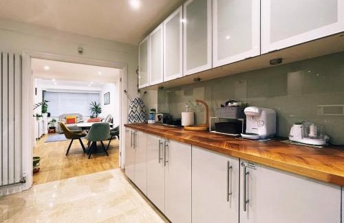 London Borough of Ealing Casa | Pamela's Place