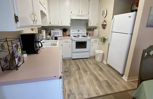 Panama City Cabaña | Panama City Florida Cottage to relax with friends and family by the Bay.