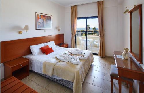 Pegeia Complejo | Panareti Coral Bay Villas
