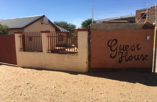 Windhoek Casa | Pandeinge - Budget Double or Twin Room