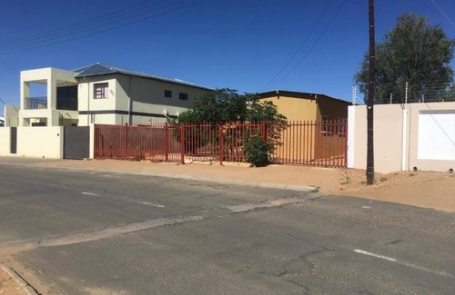 Windhoek Casa | Pandeinge - Quadruple Room with Bathroom