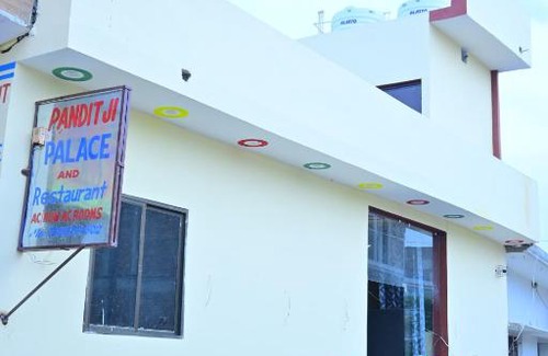 Haraiya Casa | Pandit Ji Palace And Restaurant