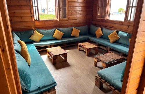 El Beddouza Chalet De Esquí | Pangalo vue sur mer