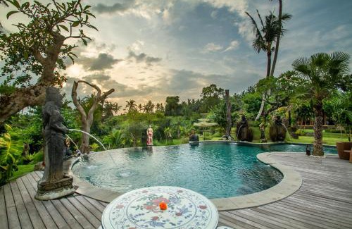 Kemenuh Cabina | Pangkung Carik Villa by GenuineHost