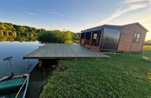 Pusztavacs Apartamento | Panoráma Horgászház