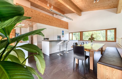 Brand Chalet De Esquí | Panorama Chalet Bellavista
