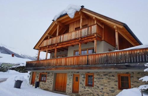 Mauterndorf Casa | Panorama Chalet Grau