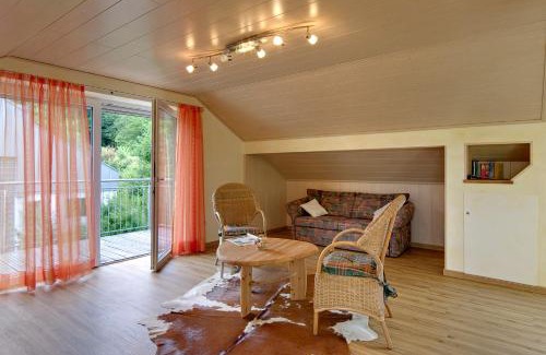 Annweiler am Trifels Apartamento | Panorama-Fewo Töpfer