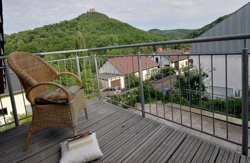 Annweiler am Trifels Apartamento | Panorama-Fewo Töpfer