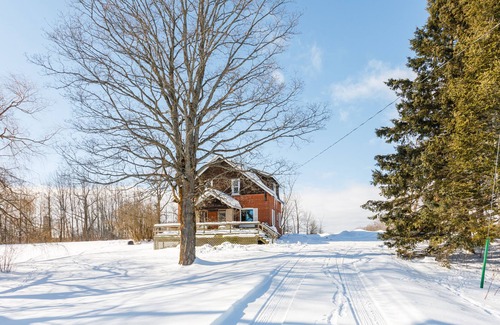 Grey Highlands Casa | Panorama View Farm - 50 Acres with Organic Gardens