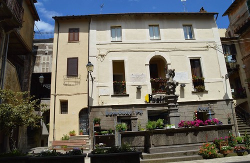 Vignanello Apartamento | panoramic apartment, full of atmosphere, a few steps from the Ruspoli castle.