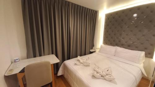 Silom Apartamento | Panoramic City View Room at Silom