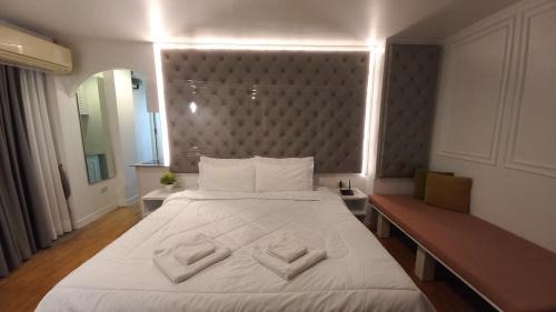 Silom Apartamento | Panoramic City View Room at Silom