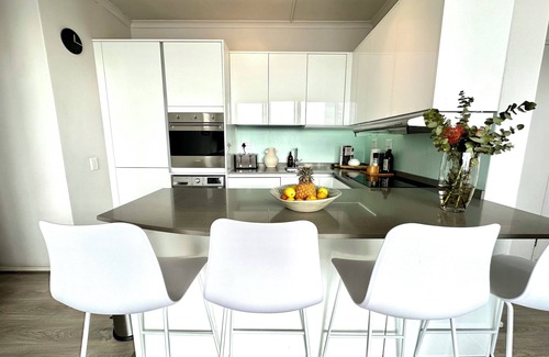 Cape Town City Centre Apartamento | Panoramic City Views & Ocean Sparkle: Cozy 2 bedroom apartment.