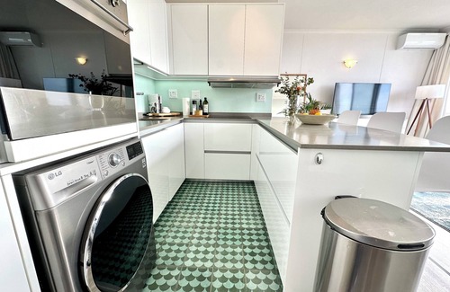 Cape Town City Centre Apartamento | Panoramic City Views & Ocean Sparkle: Cozy 2 bedroom apartment.