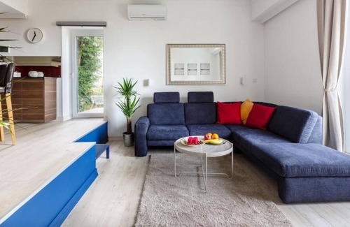 Svabhegy Apartamento | Panoramic Comfort in the Luxurious Green District!