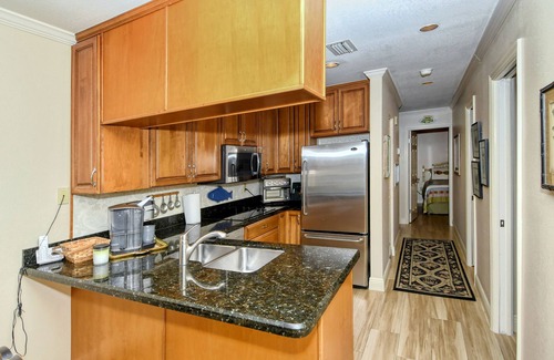 Bradenton Beach Condominio | Panoramic Gulf Views!