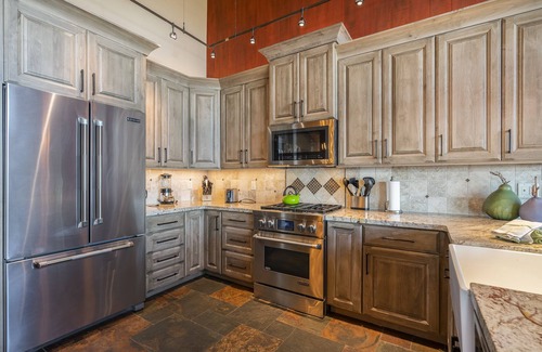 Talmont Casa | Impresionante vista del lago Tahoe! Recientemente remodelado, ideal para familias, con mesa de billar.
