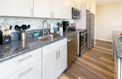 Waikiki Apartamento | Panoramic Mountain View Condo with Free Parking!