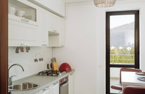 Sinaia Apartamento | Panoramic Mountain View Loft - Free Parking