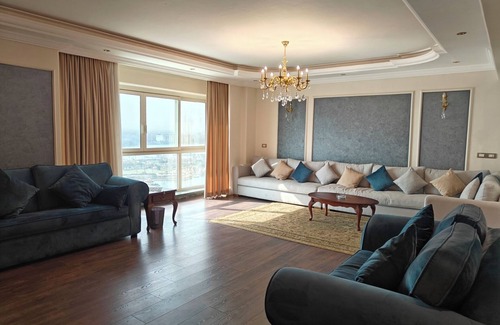 Maadi Apartamento | Panoramic Nile View home in Cairo, Maadi.