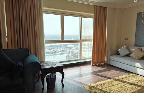 Maadi Apartamento | Panoramic Nile View home in Cairo, Maadi.