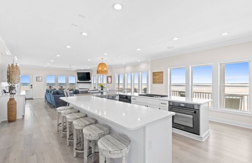 Sunset Beach Casa | Panoramic Oceanfront Views + Private Pool
