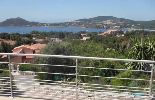 Saint-Raphael Villa | VISTA AL MAR CERCA DE LA ESTEREL.