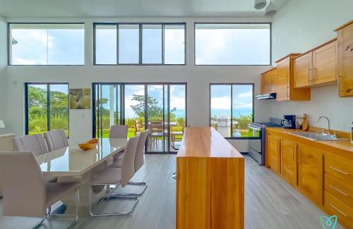 Ballena Casa | Panoramic Ocean View Jungle Home with Private Pool