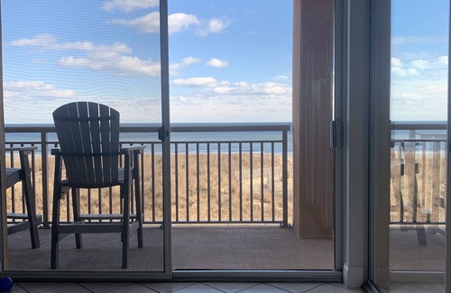 Midtown Ocean City Condominio | Vista panorámica al mar desde este frente al mar, exposición al sur 2 ª planta condominio