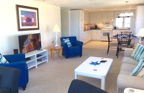Ogunquit - Wells Condominio | ¡NUEVO! Condominios oceánicos llenos de sol con vistas panorámicas y sonidos de olas rompientes