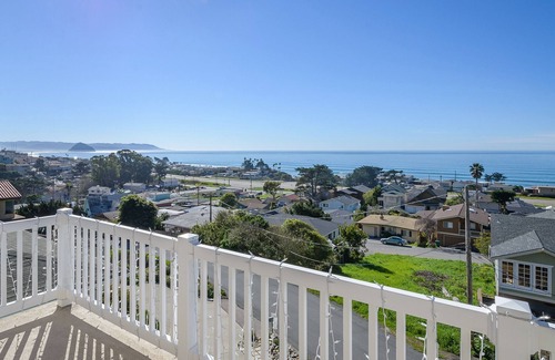 Cayucos Casa | Vistas panorámicas al mar desde esta hermosa e inmaculada casa de Cayucos