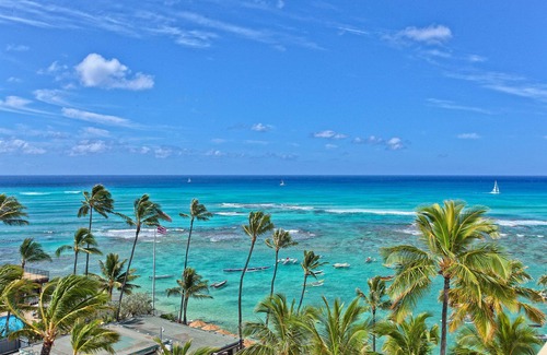 Diamond Head - Kapahulu - St. Louis Condominio | Panoramic Oceanfront & Diamond Head views, just steps to beach. FREE Parking!
