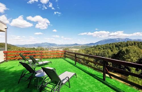 Zarnesti Villa | Panoramic Paradise Estate - Sauna & Pool