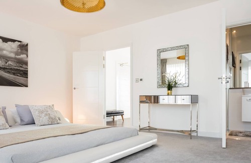 Stratford and New Town Apartamento | Huge Glamorous Penthouse with Stunning Olympic Park Views