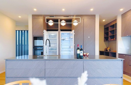 Greenlane - Ellerslie Casa | Panoramic Racecourse View - A Quiet Family Villa Over the Turf