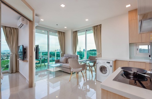 South Pattaya Condominio | Panoramic Sea, City And Mountain Views by City Garden Tower