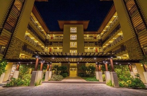 Central Luzon Condominio | Panoramic Sea View 3 Bedroom 3 Bathroom Condo at Anvaya Cove