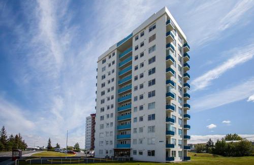 Laugardalur Apartamento | Panoramic Studio Apartment with stunning view - Free Parking