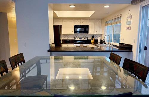 Crown Point Casa | Panoramic View Bayfront Gem 3BR