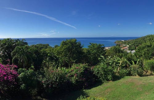 Deshaies Cabaña | Vista panorámica del mar Caribe, a 5 minutos a pie de la playa de Leroux