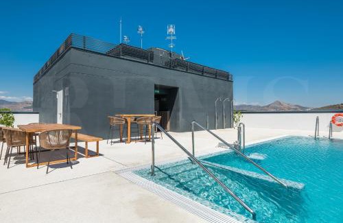 Palma-Palmilla Apartamento | Panoramic views and pool, gym, parking REMS