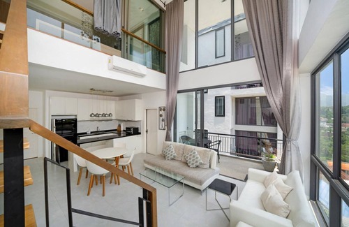 Kamala Apartamento | Panoramic views in Kamala duplex apartment