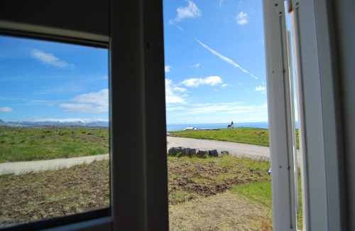 Hellnar Cabaña | Panoramic Views- Nature- Northern lights cottage- NO 1- in Iceland.