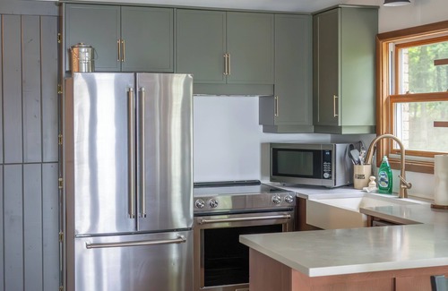 Northern Bruce Peninsula Casa | Panoramic Views of Miller Lake - The Lookout perched on the waters edge.