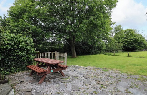 Llangranog Casa | PANT, pet friendly, country holiday cottage in Llangrannog