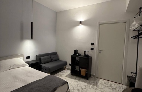 Magna Grecia Cama Y Desayuno | Panta Rei Charming Rooms and Spa bright Iris room with balcony