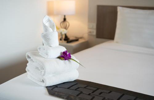 Wichit Hotel | Panwa Beach Side Beachfront