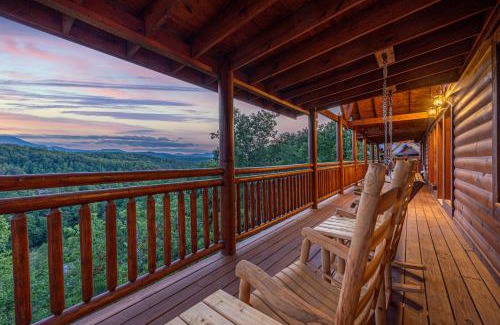 Caton Casa | Papa Bear's Mountain Lodge-amazing gametheater room, indoor year-round pool, great location, Wi-Fi