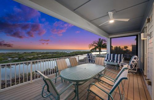 South Island Casa | Papa's Boat House - 8214 Estero Blvd home